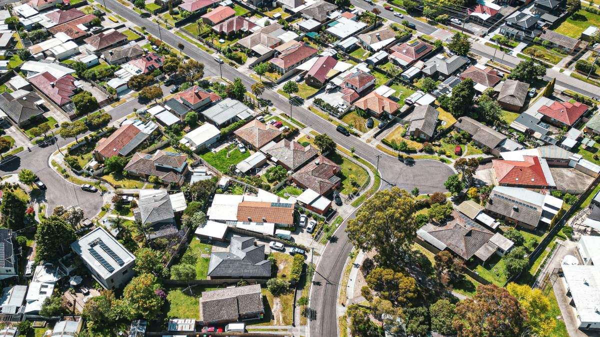 100 high growth suburbs that won’t break the bank